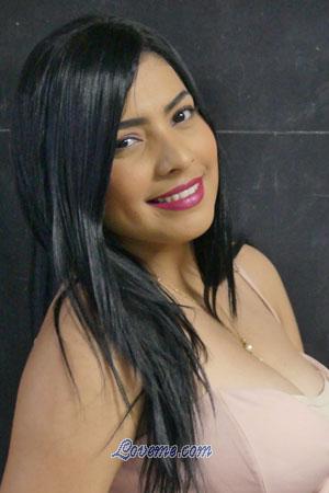 191920 - Thalia Age: 28 - Colombia