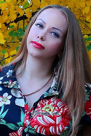 193916 - Yulia Age: 44 - Ukraine