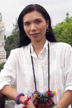 195202 - Ratchadaporn (Aoy) Age: 49 - Thailand