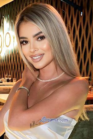 214246 - Roxana-Anca Age: 29 - Romania