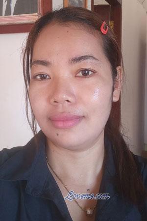 216733 - Sreynor Age: 40 - Cambodia