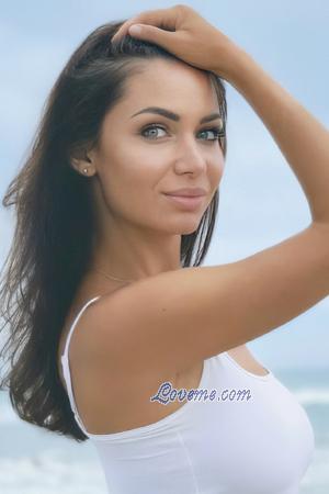 221952 - Oleksandra Age: 32 - Ukraine